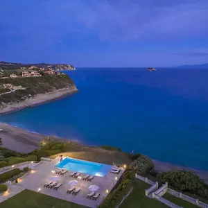  Villa The Seasons